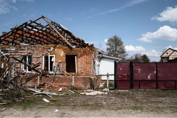 A Complete Guide to Professional Storm Damage Services